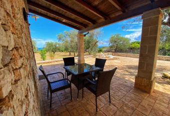 Villa le parite has Balcony rooms