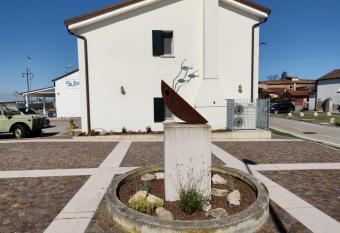 Borgo Levante Camere has Balcony rooms