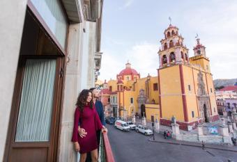 Hotel de la Paz has Balcony rooms
