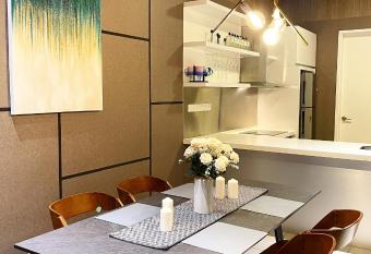 Cozy High Rise Condo with Pool & View has Balcony rooms