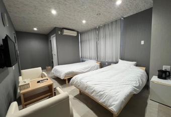 Hotel   JIN JIN allows 18 year olds to book a room