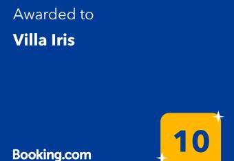 Villa Iris has Balcony rooms