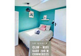 LE QUAI 6 - Studio neuf CALME LUMINEUX - CLIM - WiFi - Gare    200m allows 18 year olds to book a room
