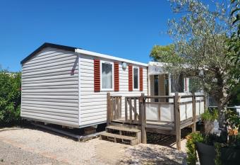 Mobil-home L Olivier has Balcony rooms