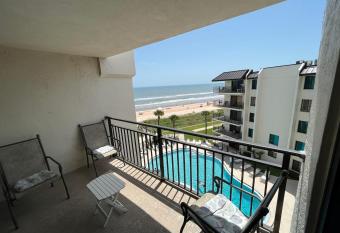 Ormond Beach oceanfront condo has Balcony rooms