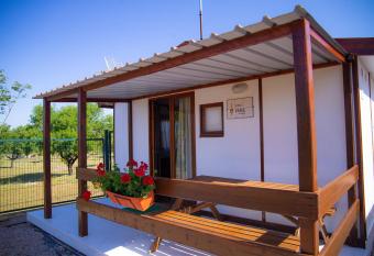 Las Casitas de Guadamur has Balcony rooms