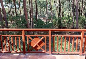 AGREABLE T2 LISIERE DU GOLF LACANAU OCEAN has Balcony rooms