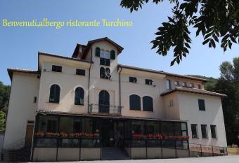Albergo Ristorante Turchino has Balcony rooms