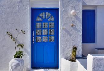 Aunties House - Cycladic with Elevated Seaview has Balcony rooms