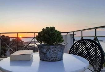 A View from the Attic Window. Kyparissia, Messinia has Balcony rooms