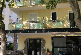 Vinsea Hotel has Balcony rooms