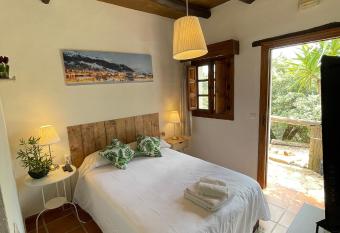 RESTAURANTE HOSTAL EL PAISAJE has Balcony rooms