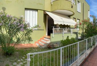 Residenza Mimosa has Balcony rooms