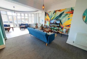 Beach Hotel Torbay has Balcony rooms