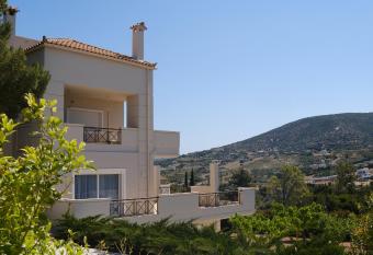 Villa Harmony Lagonisi has Balcony rooms