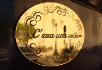 C era una volta has Balcony rooms