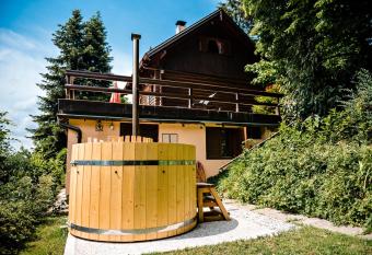 Chalet FOREST Villa has rooms with a private hot tub