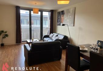 Spacious 2 Bedroom Arcadian Centre with Balcony & Birmingham City Centre has Balcony rooms