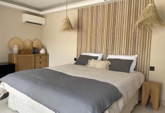 Lodge coocon & SPA allows 18 year olds to book a room