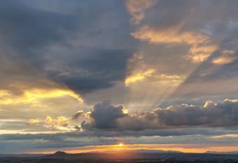   tico duplex Los atardeceres de Monachil allows 18 year olds to book a room