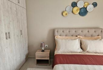 Christa s Home near ATH Airport has Balcony rooms