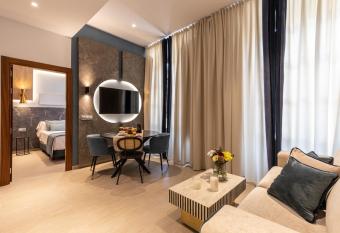 BiBo Suites San Agust  n allows 18 year olds to book a room