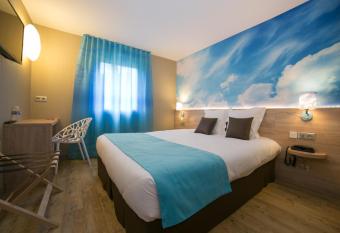 The Originals City, H  tel Le Garden, Tours Sud (Inter-Hotel) allows 18 year olds to book a room
