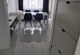 APARTAMENT SORENTO 3 has Balcony rooms