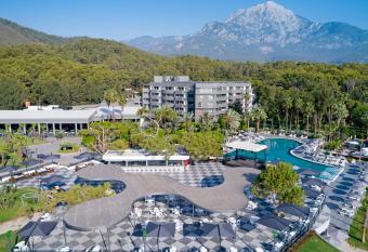 Movenpick Resort Antalya Tekirova allows 18 year olds to book a room