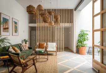 BYPILLOW La Sal allows 18 year olds to book a room