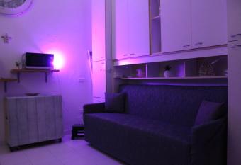 La casa ridente : Ischia porto has Balcony rooms