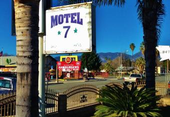 Downtown Motel 7 has Smoking rooms