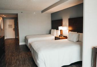 WaterView Casino & Hotel, Trademark Collection by Wyndham has Balcony rooms