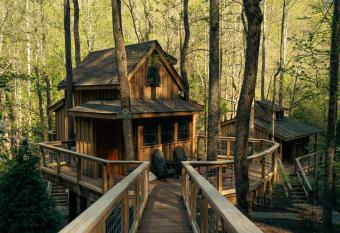 The Hemlock in Treehouse Grove at Norton Creek has Balcony rooms