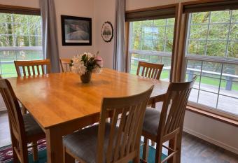 A Relaxing Getaway-A Backwoods Cabin SolDuc River has Balcony rooms