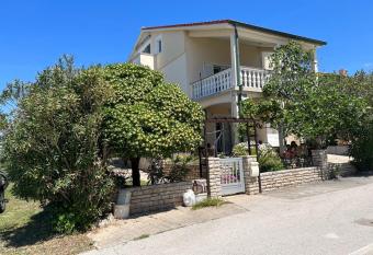 Appartements Slavica has Balcony rooms
