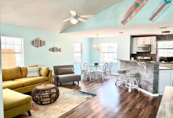 The Salty Marlin *New listing* BeachPier Park30A allows 18 year olds to book a room