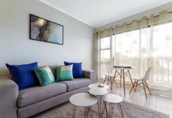 Alimama Spaces: Vista Kikuyu has Balcony rooms