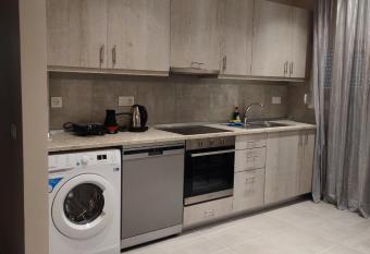 DIMOS HOUSE by filoxeniagroup has Balcony rooms