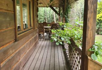 Dom z bali przy szlaku has Balcony rooms