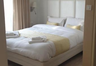 Palmo Holiday Apartments has Balcony rooms