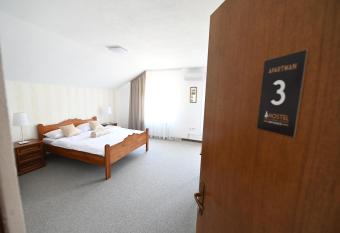 Hostel Sobe Drvorez has Balcony rooms