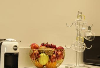 Comfort Apartament 21 has rooms with a private hot tub