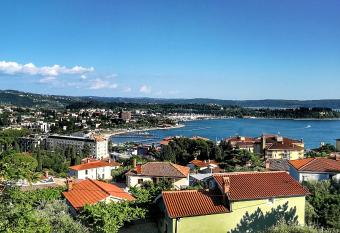 Apartmaji Vila Antonia has Balcony rooms