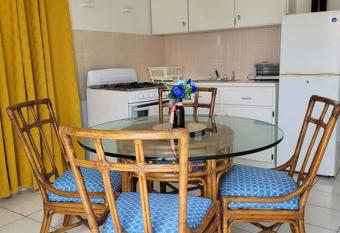 A lovely apartment, close to the beach. allows 18 year olds to book a room