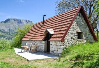 Grandma s Hut has Balcony rooms