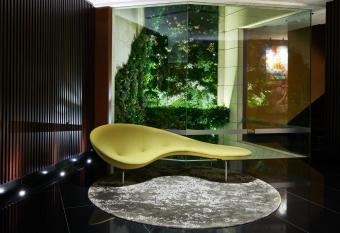 Hotel MyPalace Le  n allows 18 year olds to book a room