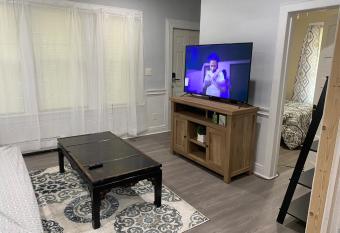 Lovely 2 Bedroom Cottage Just Off Orange Lake! has Balcony rooms