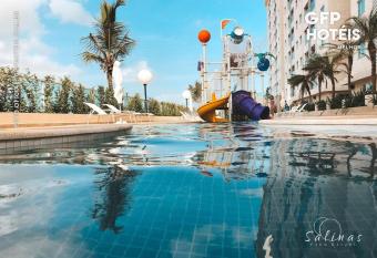 SALINAS PARK RESORT has Balcony rooms