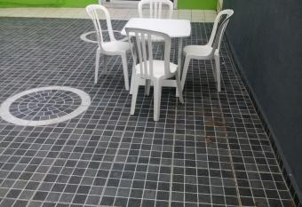 Belle    la campagne has Balcony rooms